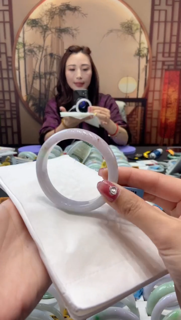 【闪购商品】翡翠手镯未镶嵌00006081