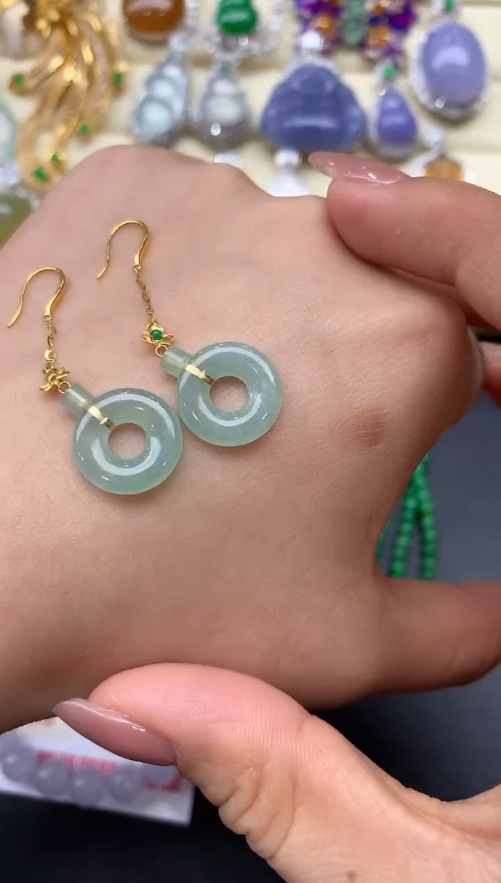 颈饰18K金镶嵌翡翠45-中国好珍宝