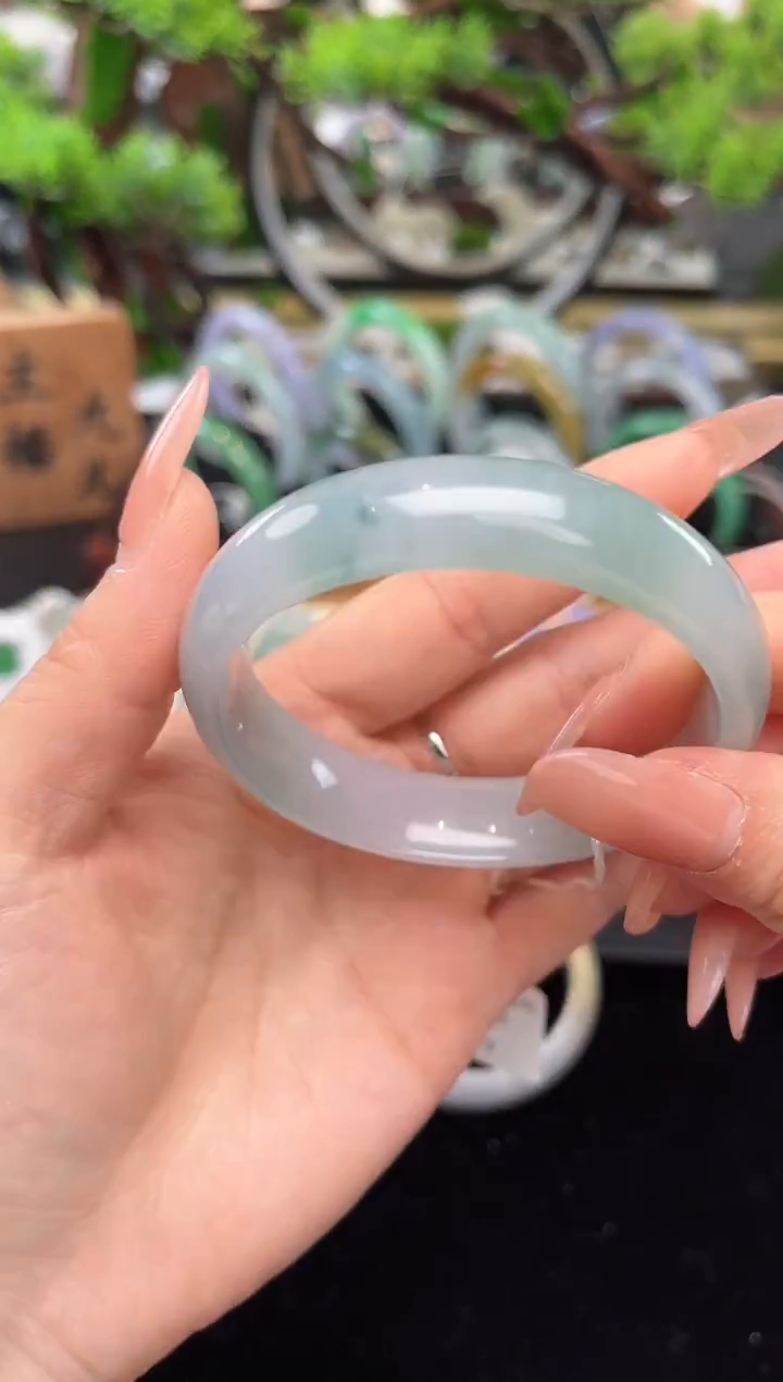 未镶嵌手镯翡翠心**水手镯