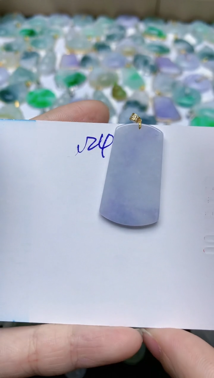【闪购商品】翡翠颈饰18K金镶嵌天然翡翠A货    