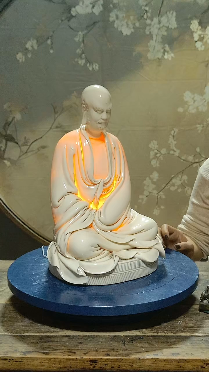 观音德化瓷孩儿红达摩，高38公分