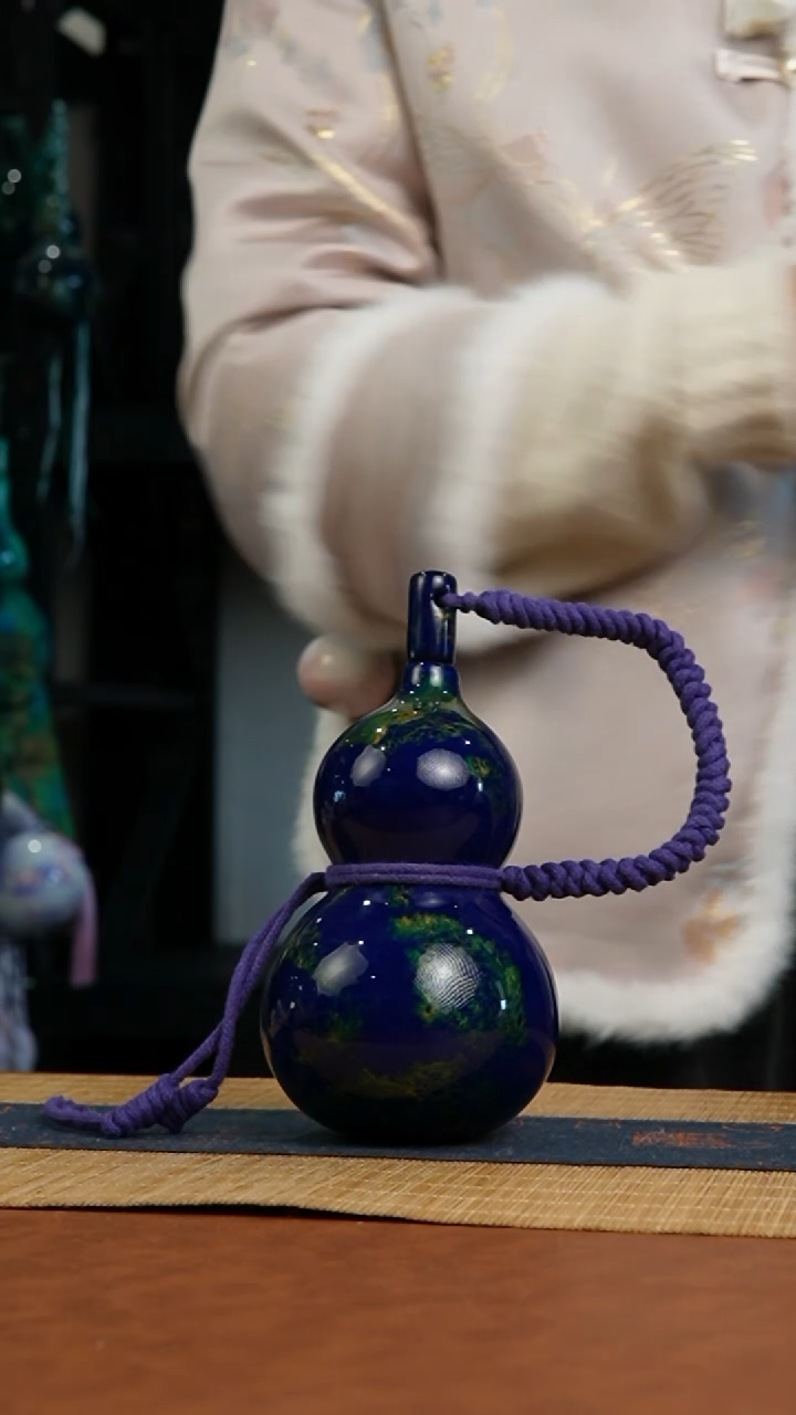 384号 天然热水酒葫芦 一物一拍（有瑕介意勿拍）