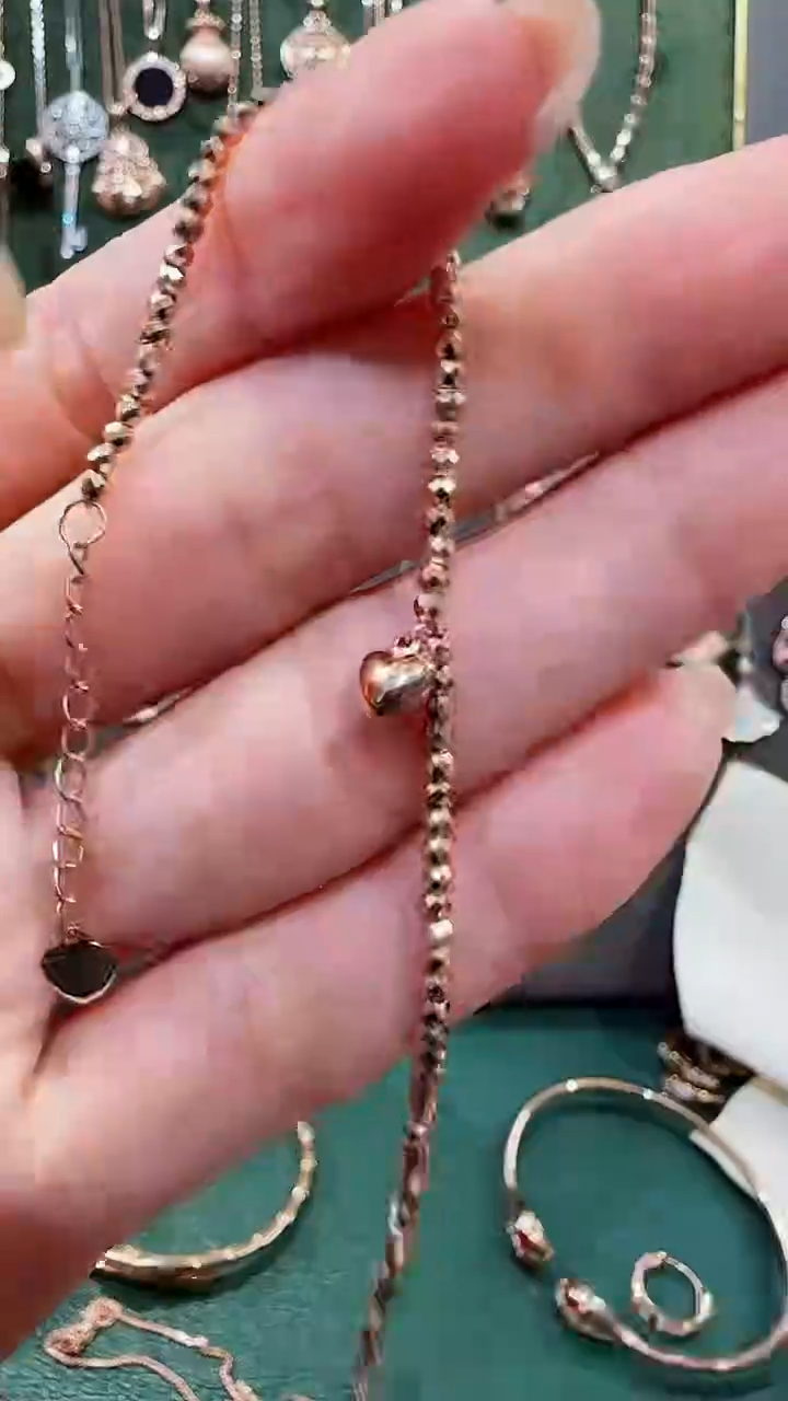 【闪购商品】18K金手链18K金爆闪桃心手链