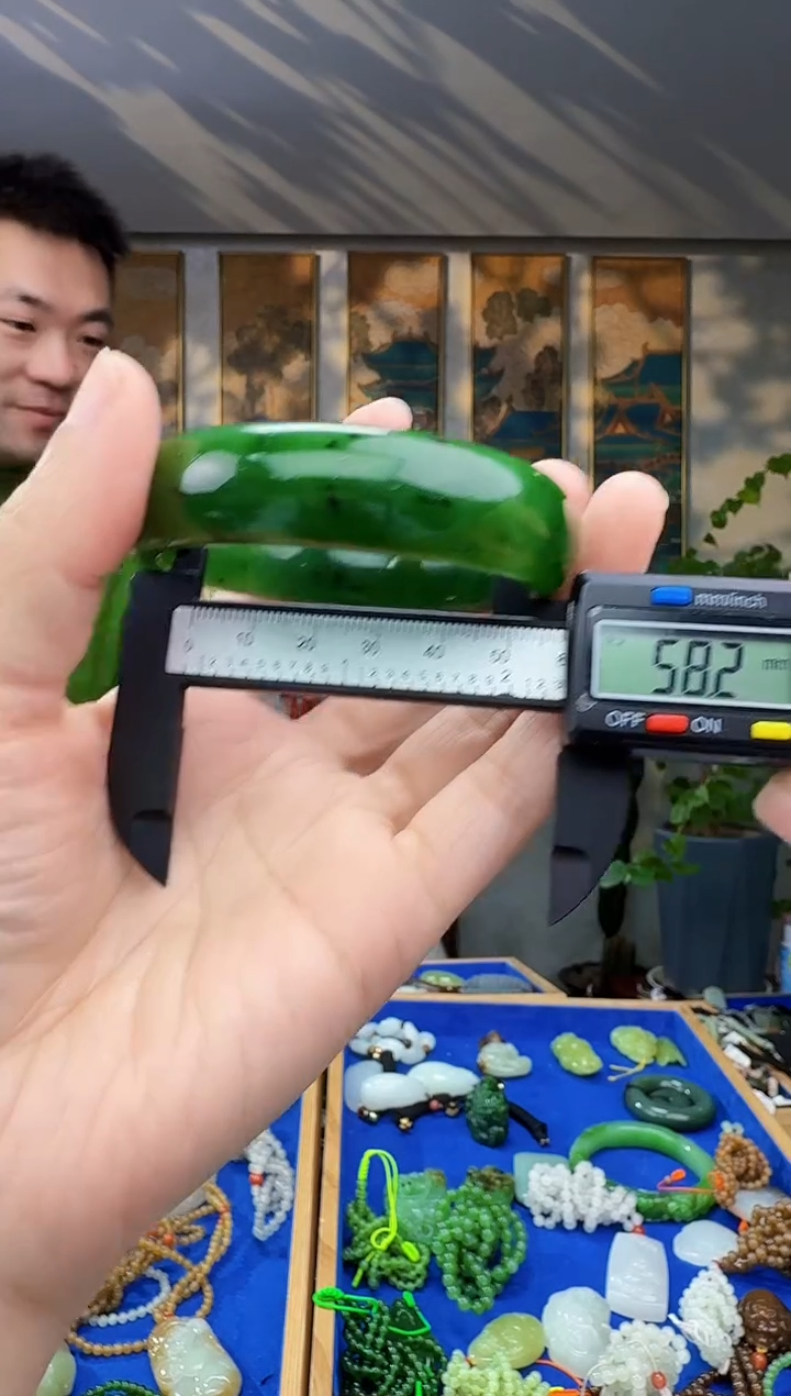 未镶嵌和田玉挂件拍一发一