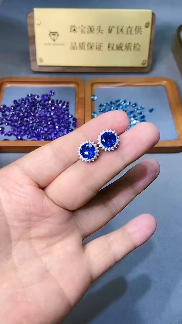 【闪购商品】托帕石耳饰银S925镶嵌156