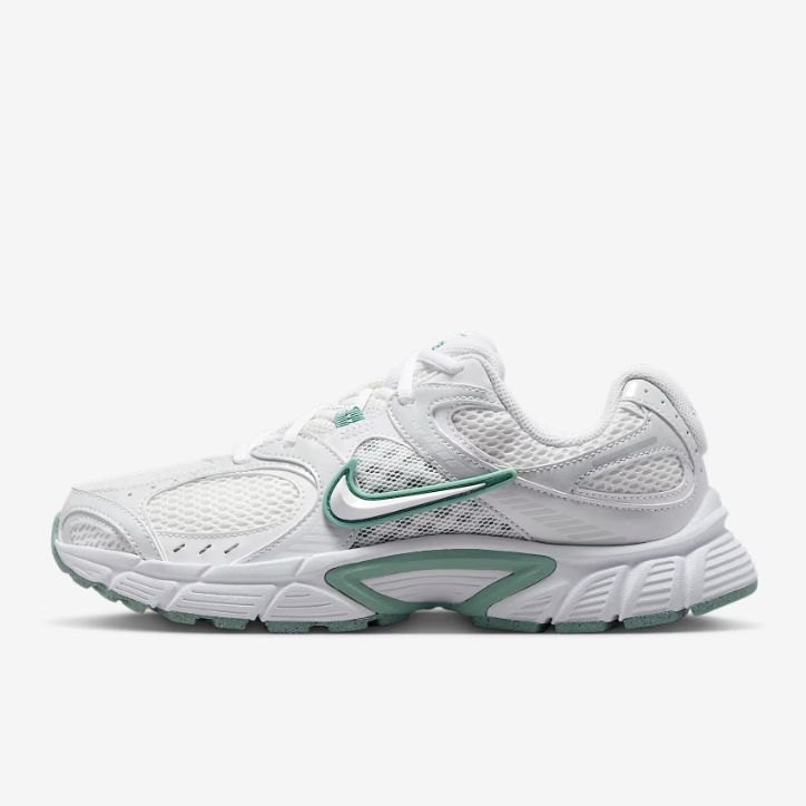 NIKE/耐克V5 RNR 女子复古透气运动鞋HQ7901106