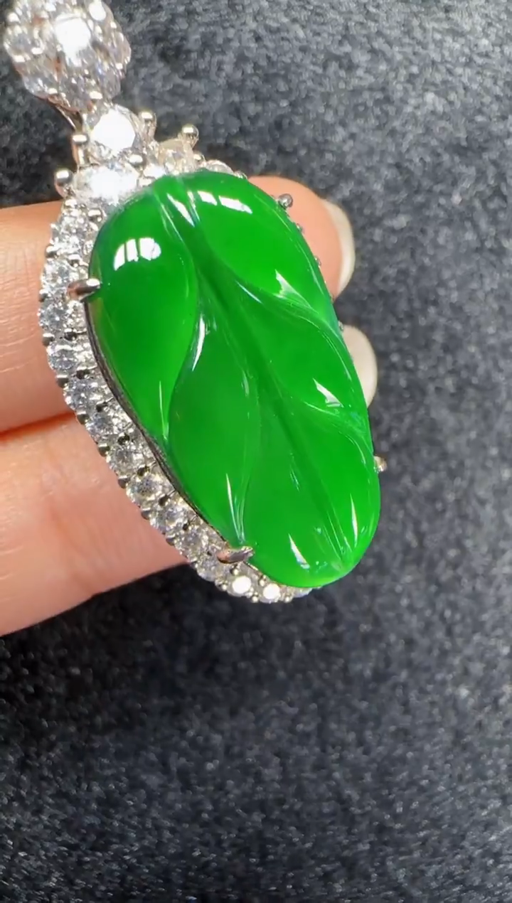 未镶嵌定制翡翠翡翠吊坠50