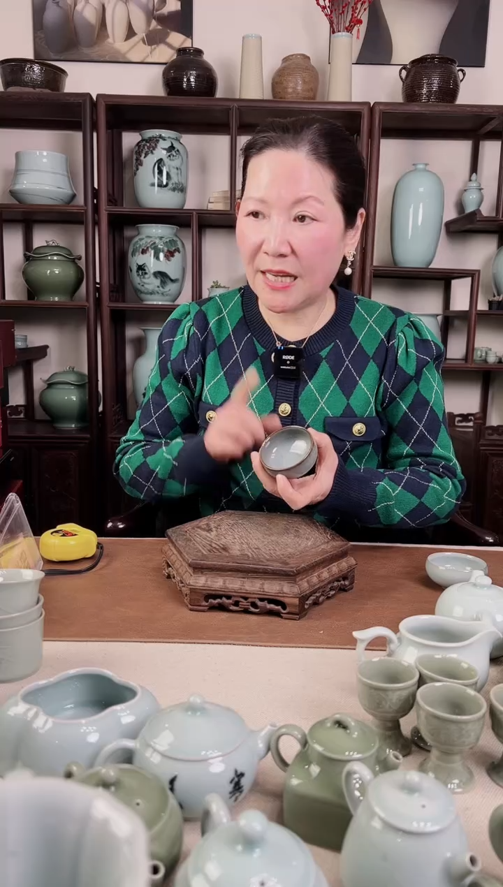 【闪购商品】杯纯手工 哥窑 铁胎 普洱杯