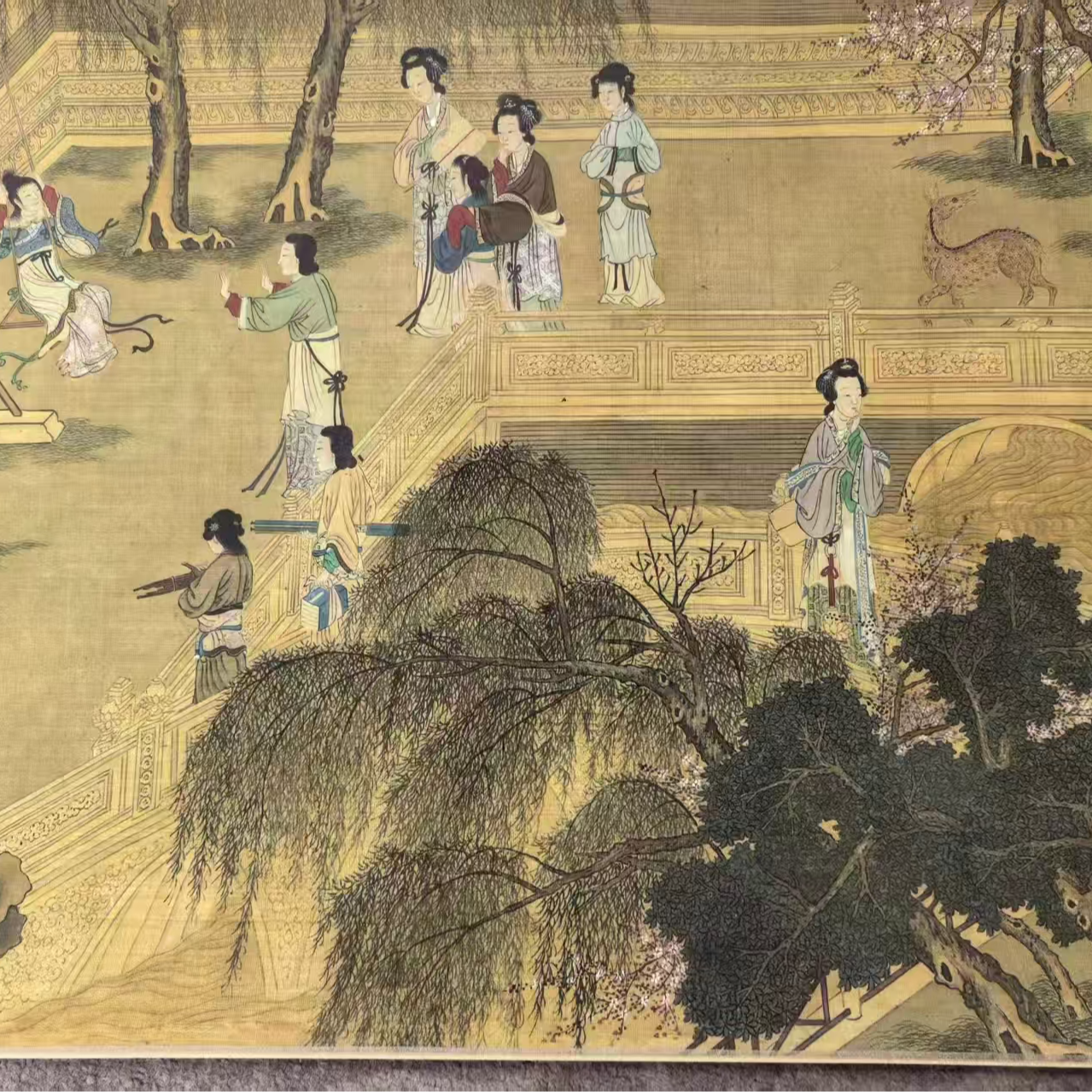 百美图精品绢布长卷