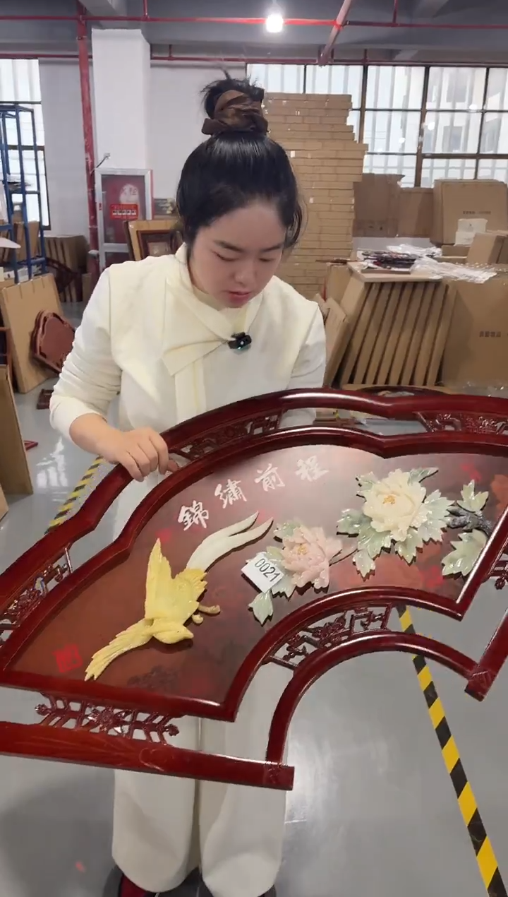 横款小扇锦绣前程