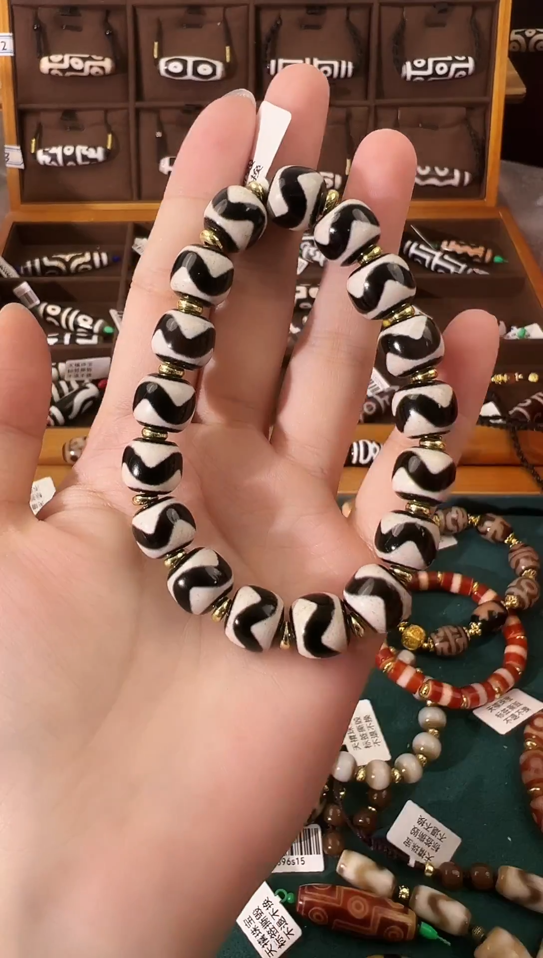 玛瑙/玉髓（覆膜）颈饰未镶嵌50.（微瑕随机发货）