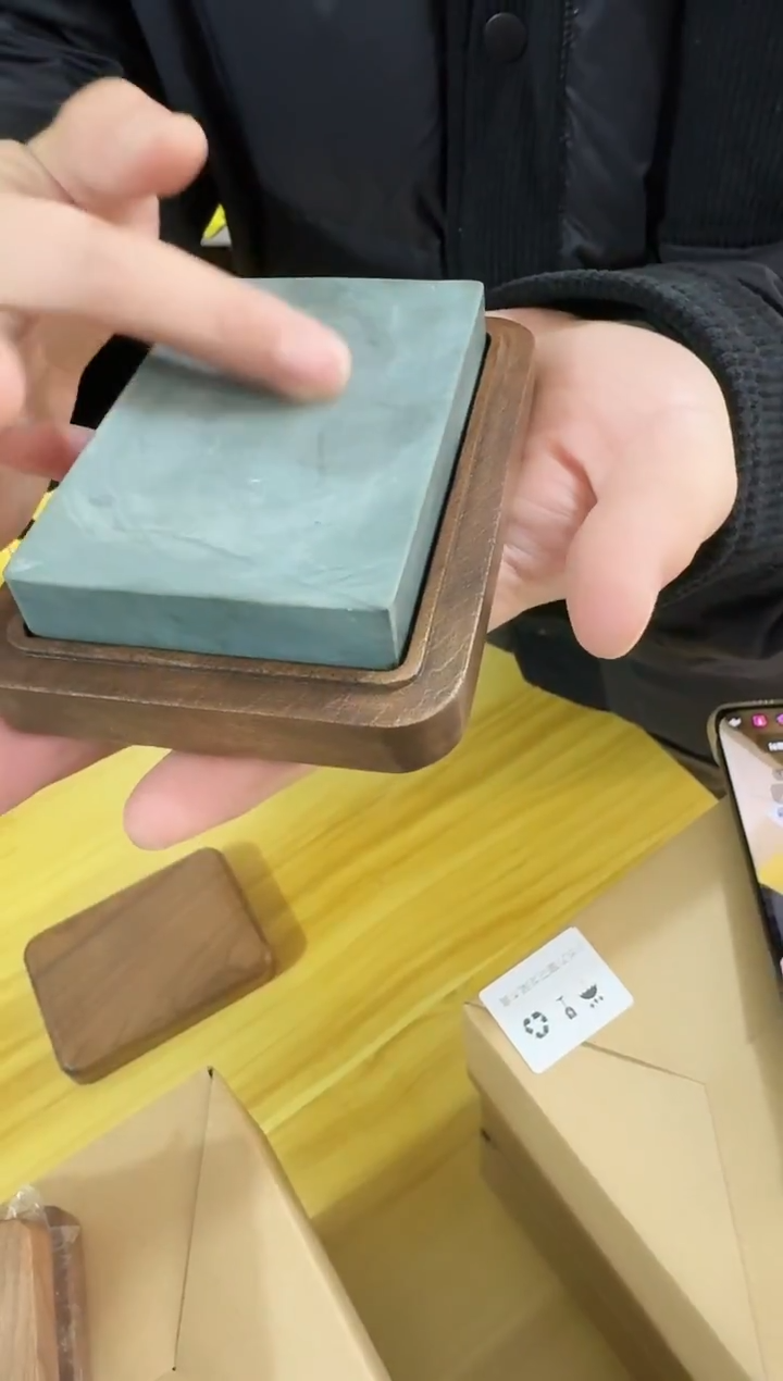 大长方形浅池洮砚1个