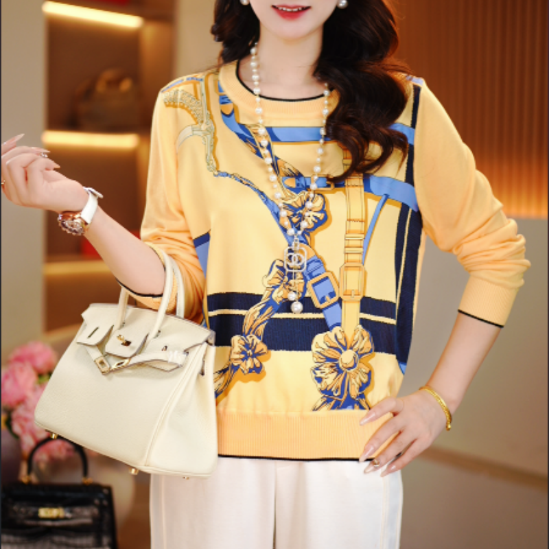 2025新品长袖休闲女士复古印花百搭洋气显瘦拼色套头衫-330（七店）