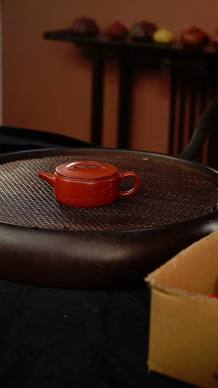 茶壶紫砂汉瓦朱泥