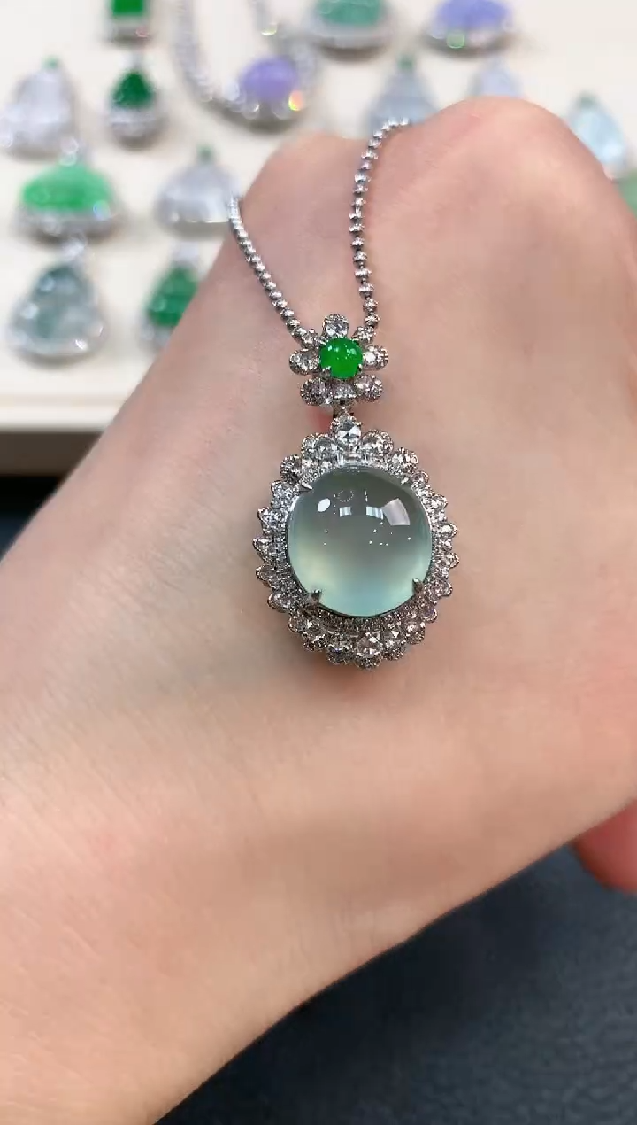 【闪购商品】翡翠吊坠(不含链)18K金镶嵌b132