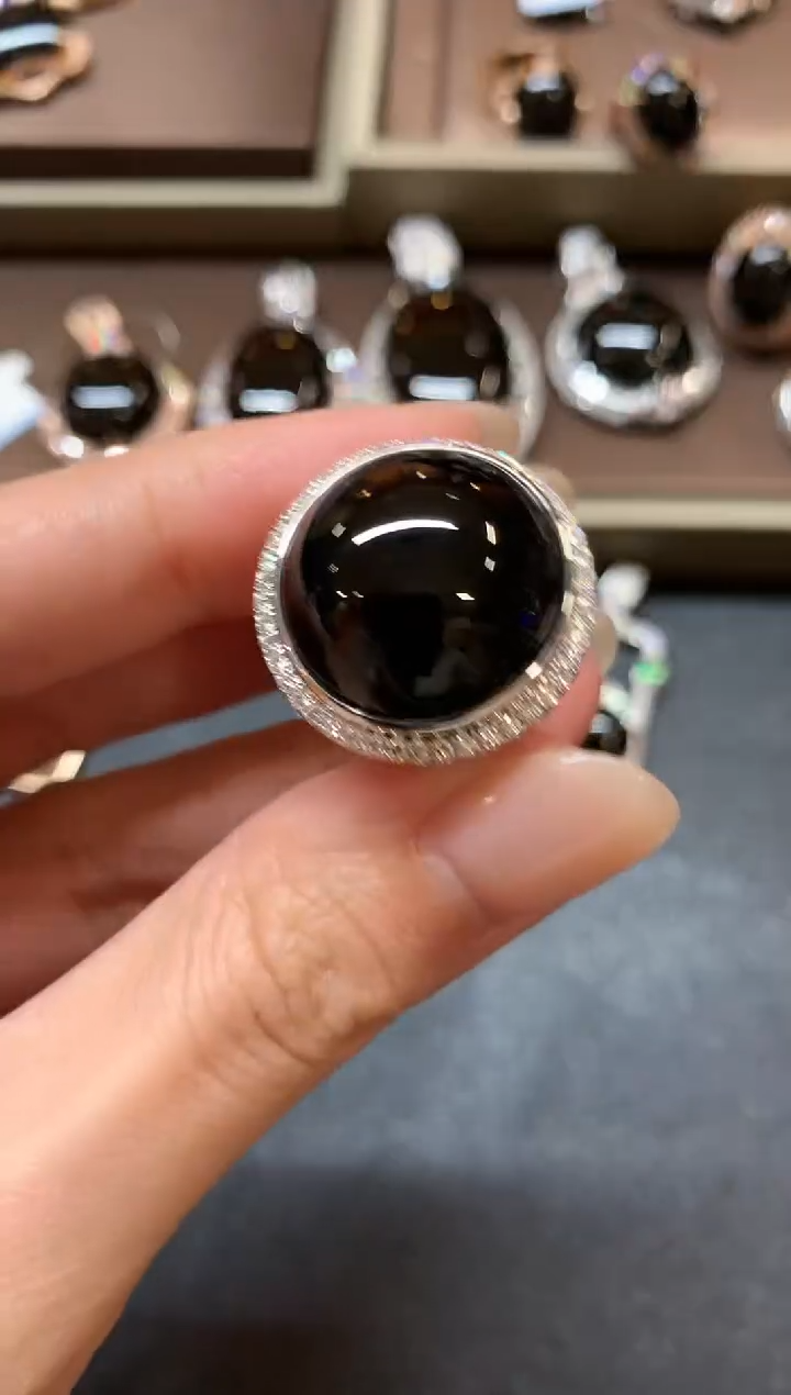 【闪购商品】翡翠戒指18K金镶嵌a182不退换