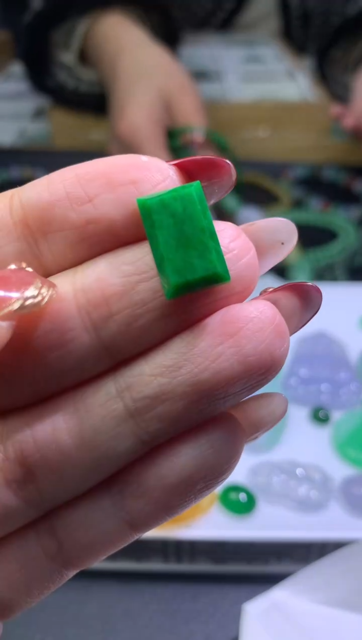 【闪购商品】定制翡翠未镶嵌毛货