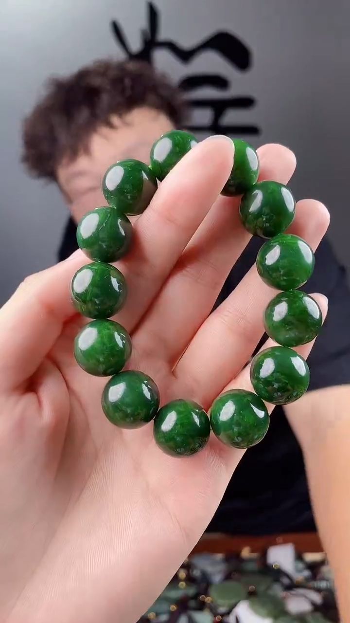 和田玉未镶嵌颈饰拍一发一，多样性发货