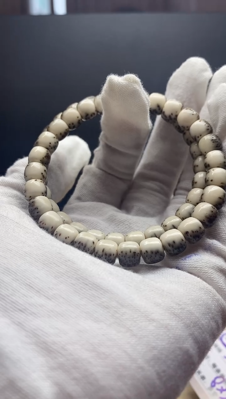 【闪购商品】星月菩提手串8*7大留白河豚糯冰灰