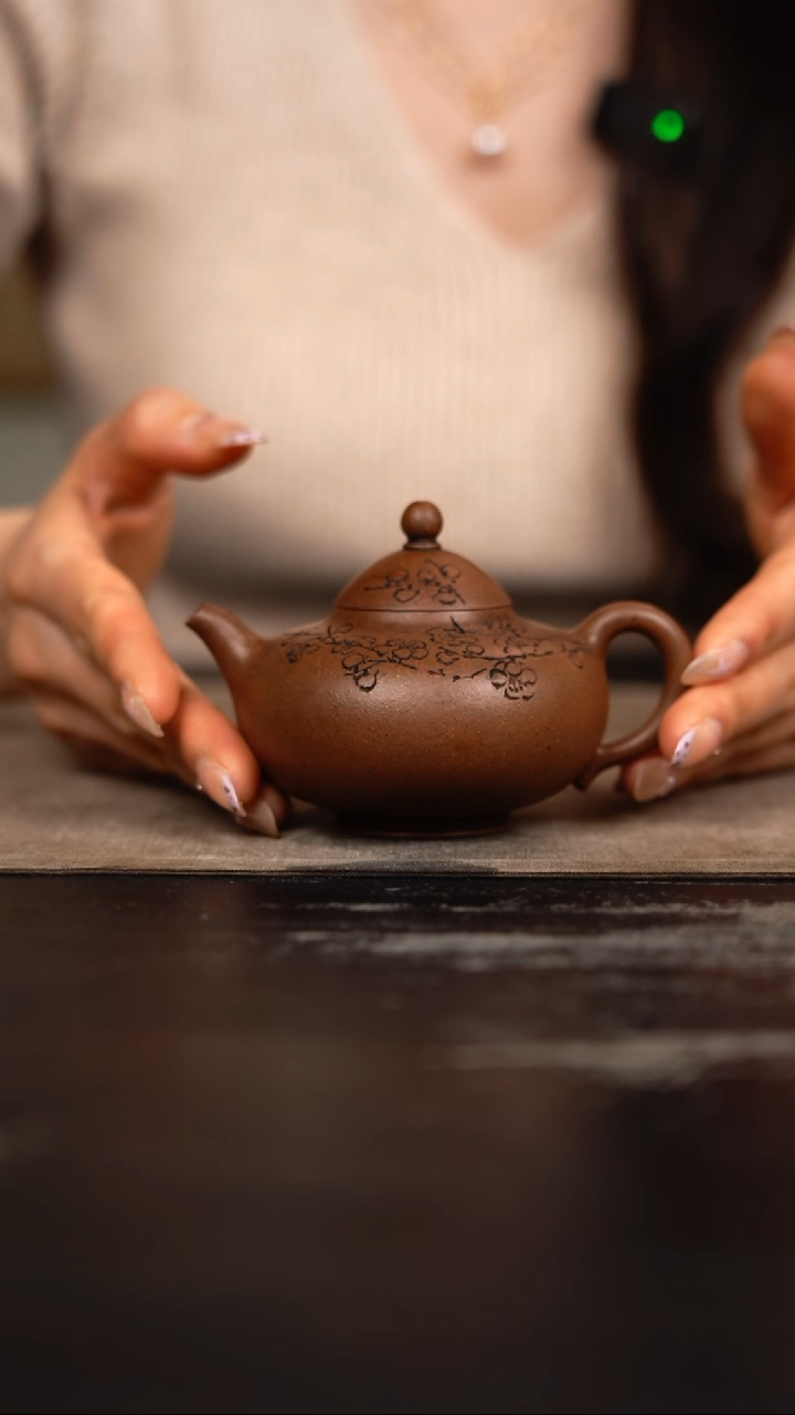 茶壶紫砂老段泥刻绘华颖