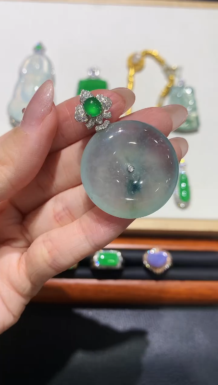 翡翠18K金镶嵌吊坠(不含链)团购3