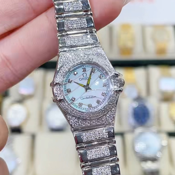 95新 Omega/欧米茄 石英表星座后镶钻盘23x26腕/256105306