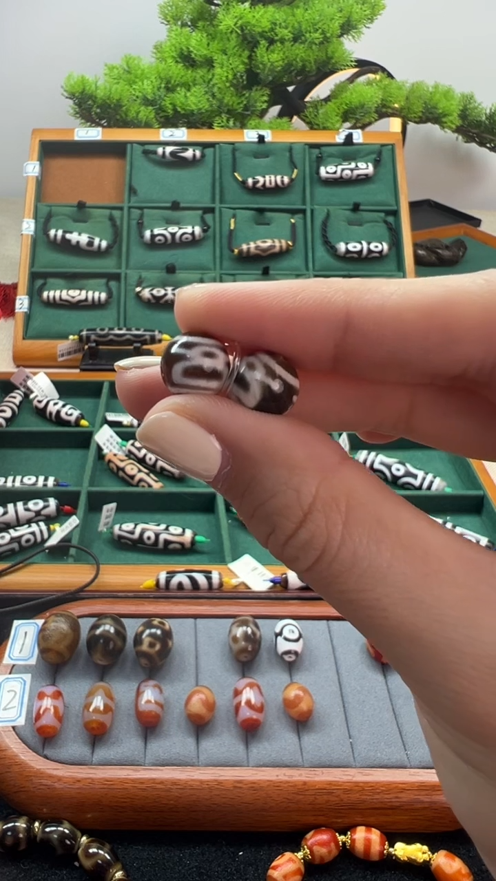 玛瑙/玉髓（覆膜）颈饰未镶嵌18.（微瑕随机发货）