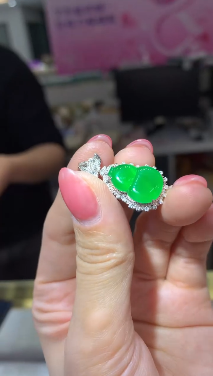 【闪购商品】翡翠颈饰18K金镶嵌|不退不换