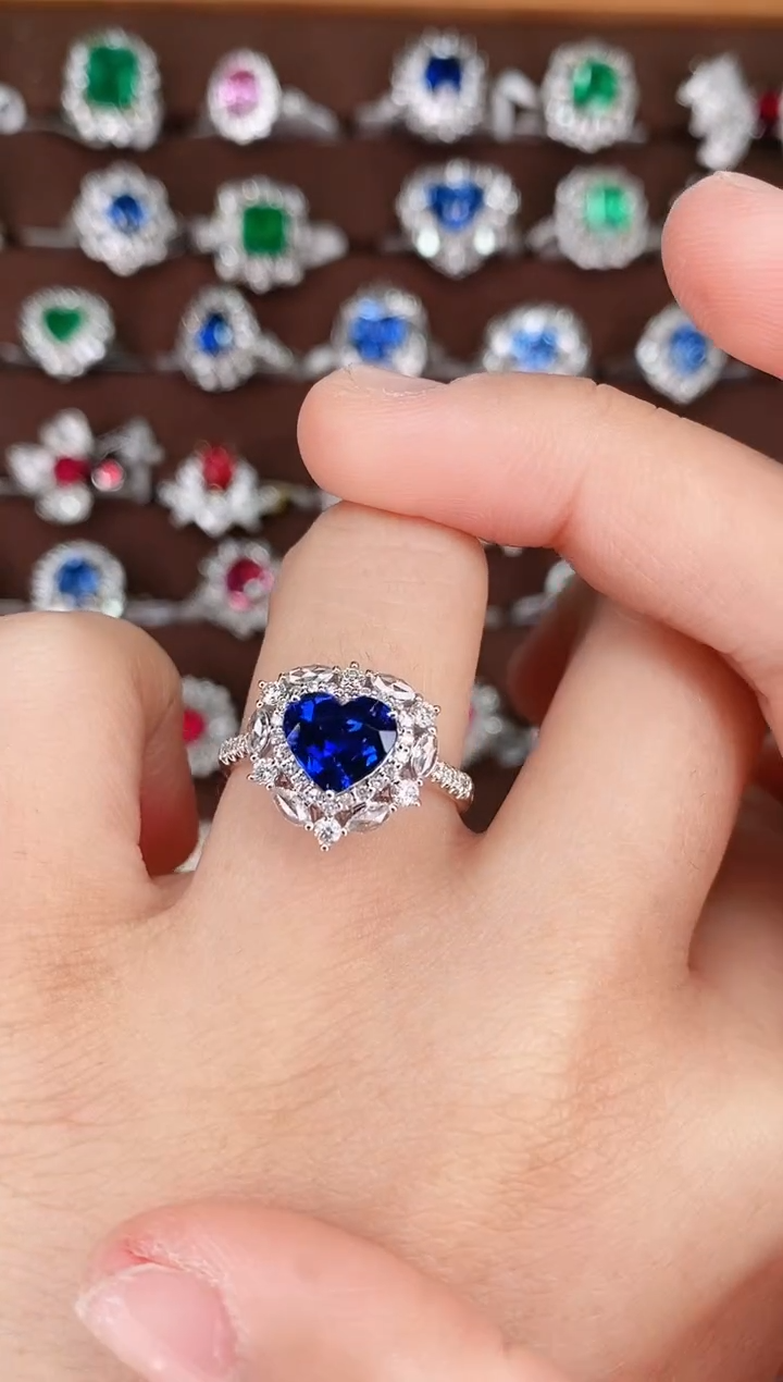 【闪购商品】蓝宝石18K金戒指18K金镶嵌1.55ct