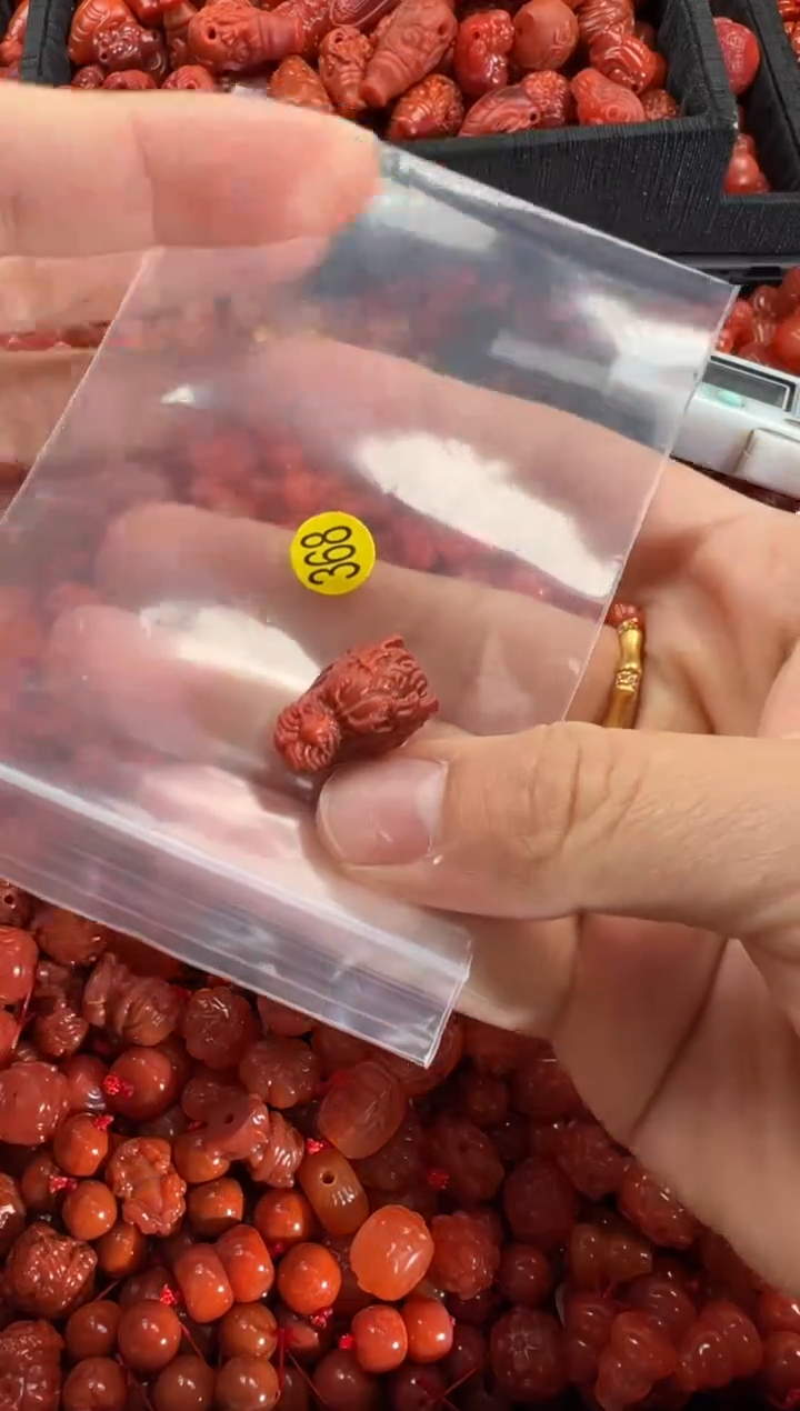 【闪购商品】南红玛瑙颈饰未镶嵌1