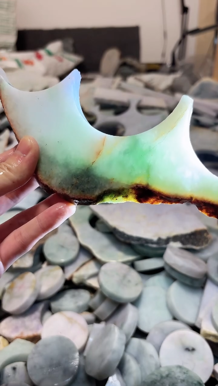 【闪购商品】翡翠颈饰未镶嵌A货吴玉257