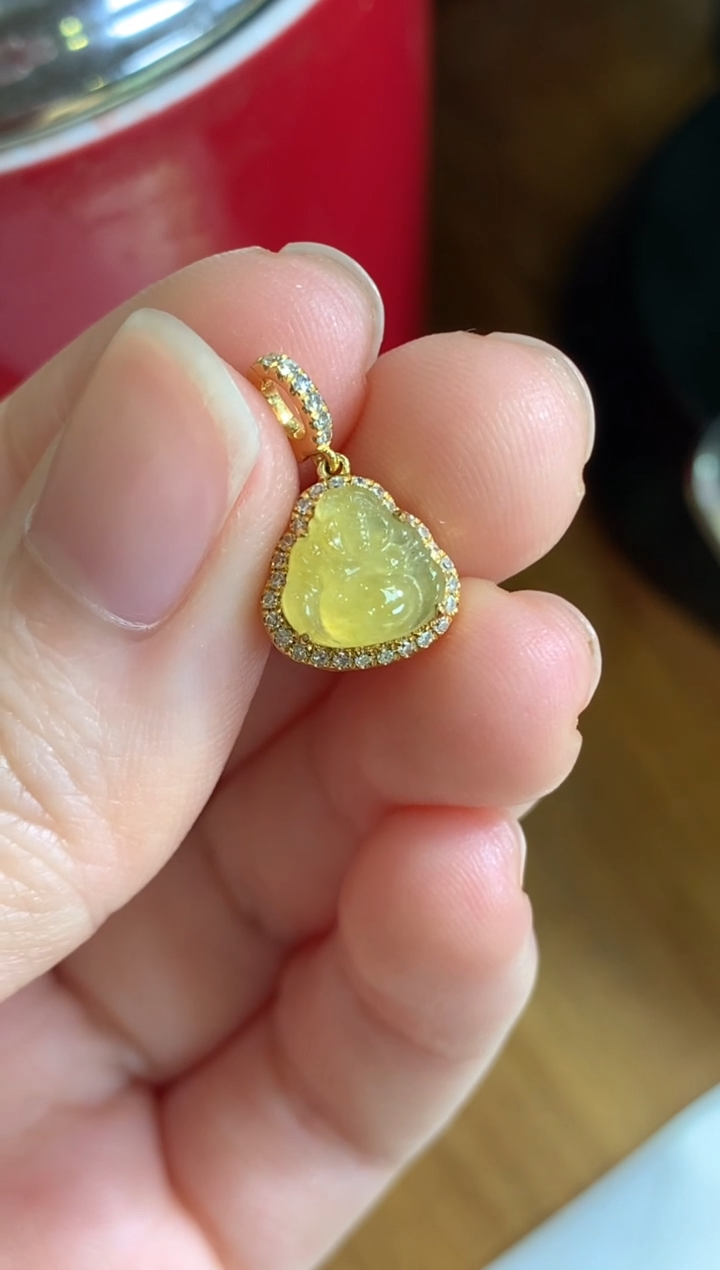 【闪购商品】翡翠颈饰18K金镶嵌黄佛公