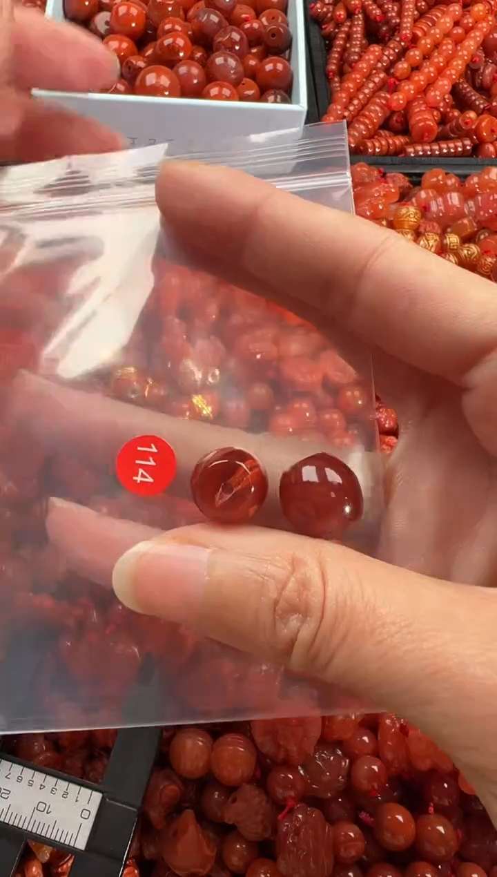 【闪购商品】南红玛瑙颈饰未镶嵌1