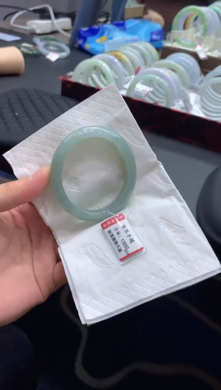 未镶嵌手镯翡翠2****02956********