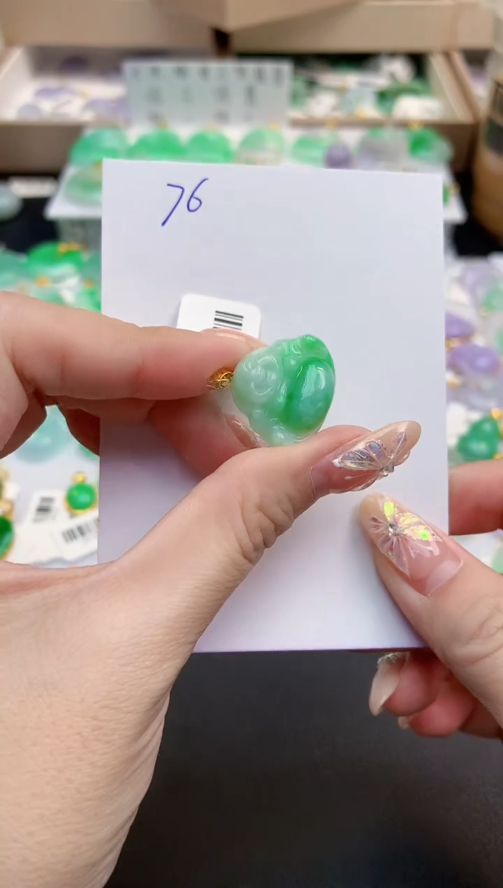 颈饰18K金镶嵌翡翠天然缅甸A货翡翠