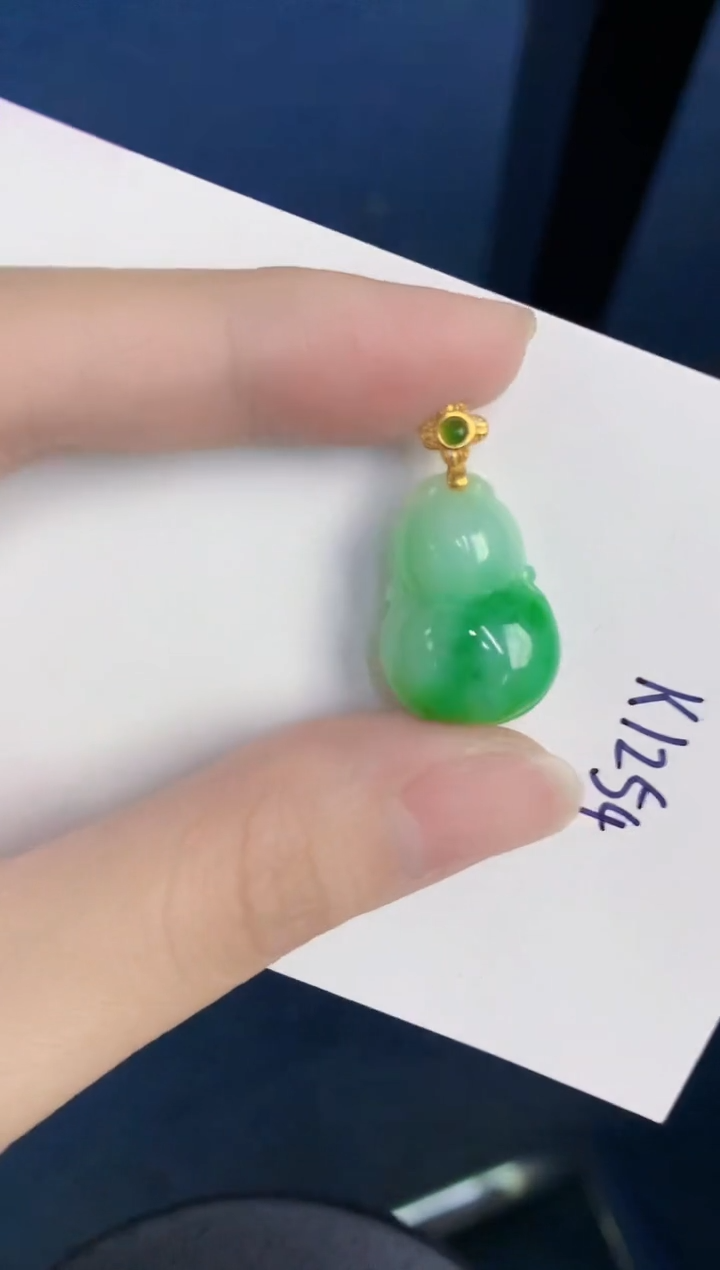 颈饰未镶嵌翡翠天然翡翠缅甸A货