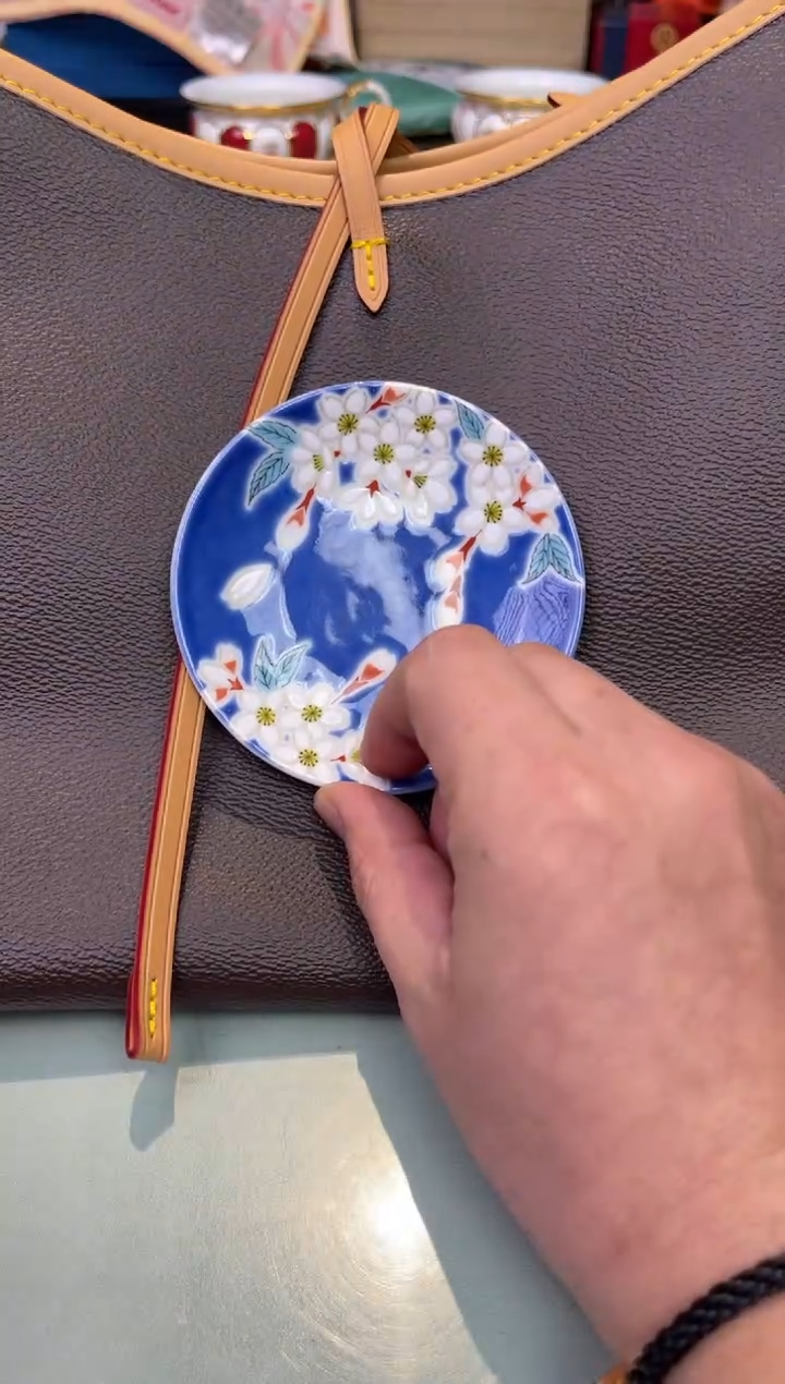 【闪购商品】瓷片凯ra             