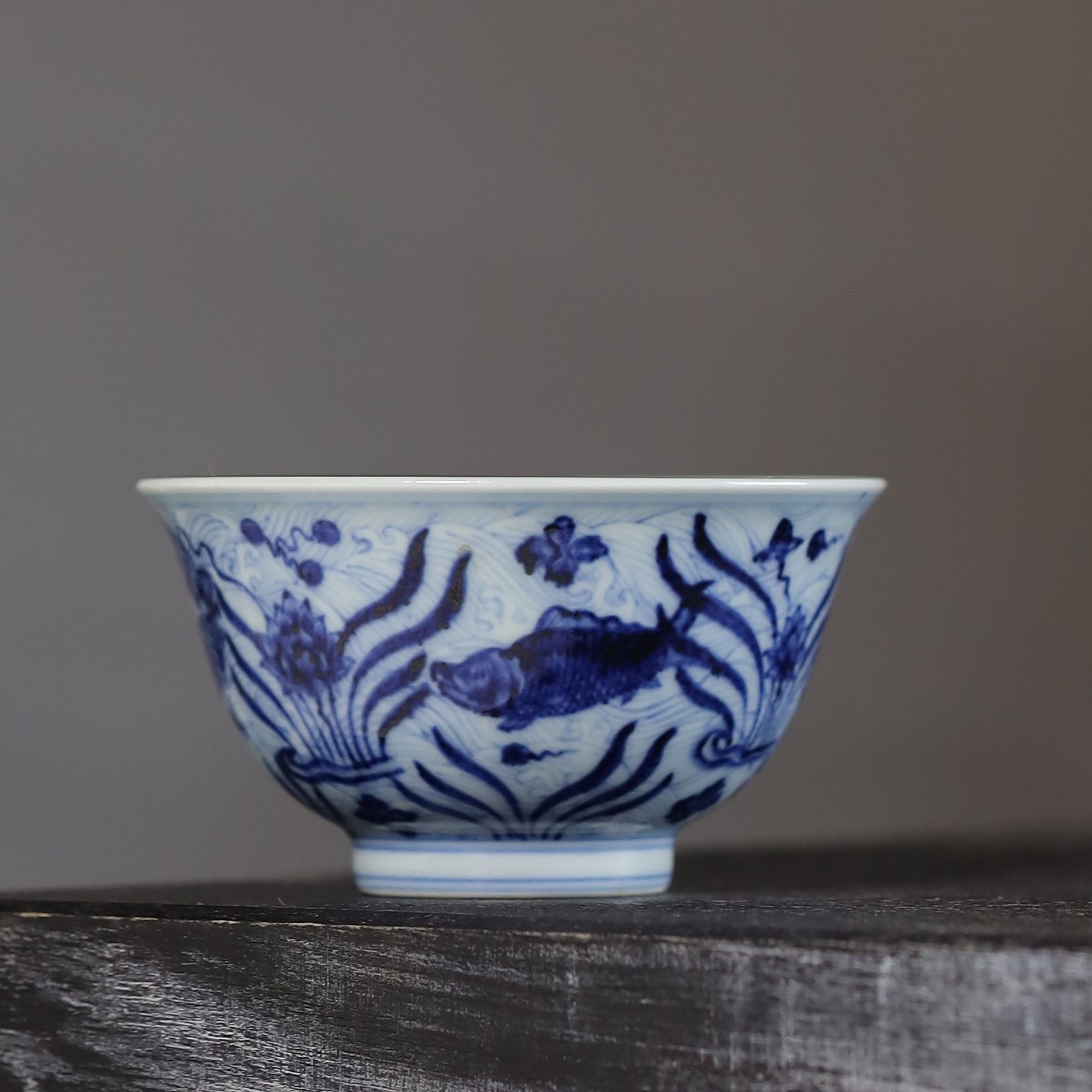 舜瓷天工一品舜瓷青花淡海水鱼藻纹撇口杯顺丰包邮