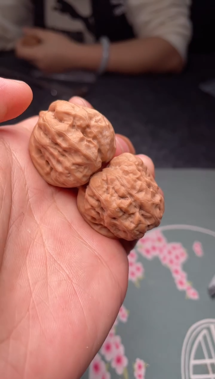 把件文玩核桃a154 蛤蟆头  33尺