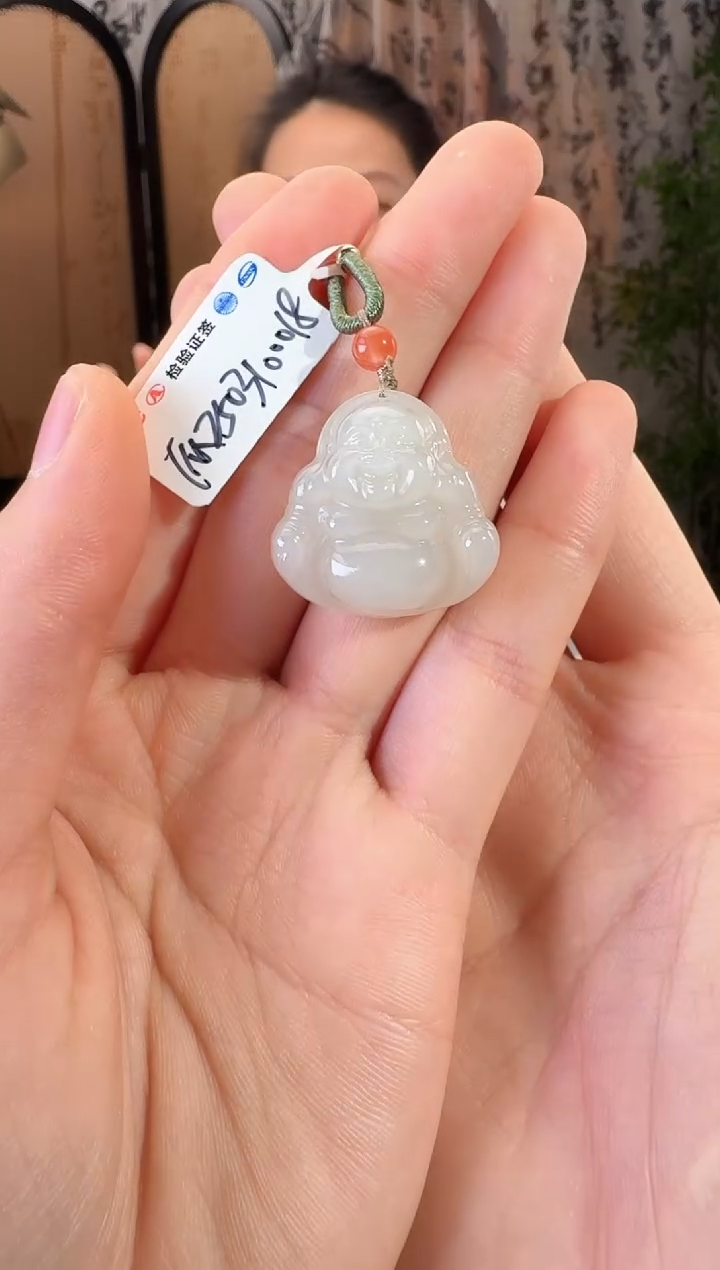 和田玉未镶嵌颈饰佛公 p