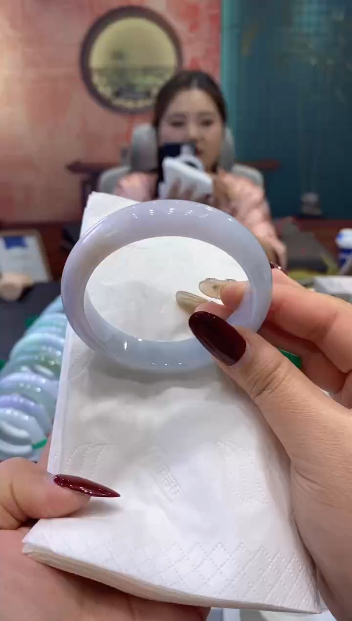 【闪购商品】翡翠手镯未镶嵌多人00011635