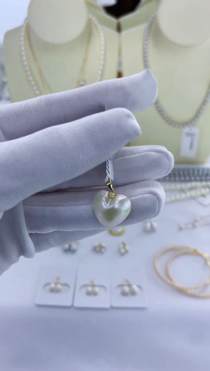 18K金镶嵌DA拼合珍珠（马贝珠）DZ001DK 爱心吊坠