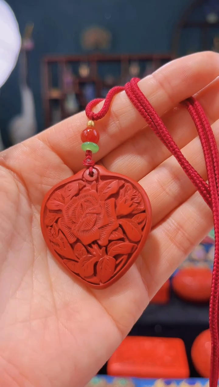 【闪购商品】非遗绝技 雕漆心形项链