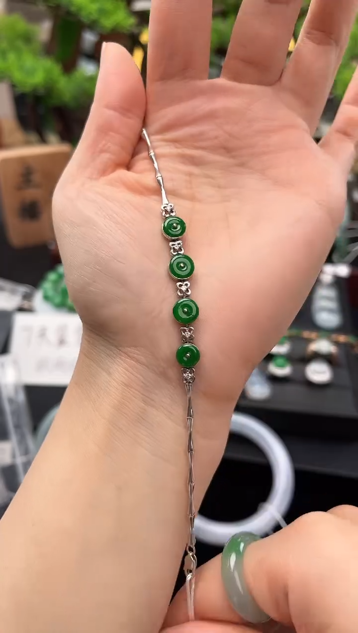 18K金镶嵌手链翡翠手链