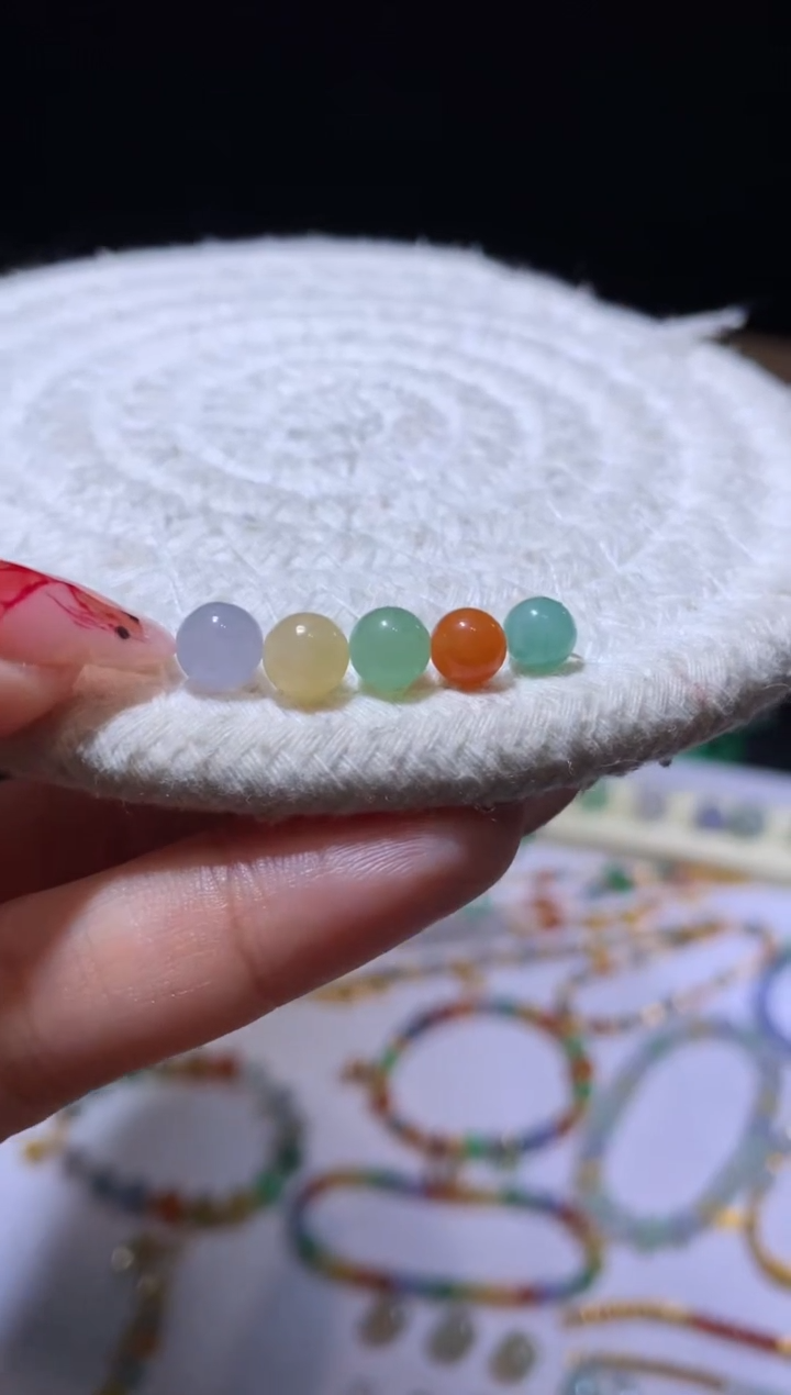 【闪购商品】定制翡翠未镶嵌6.0*珠子5颗450+45