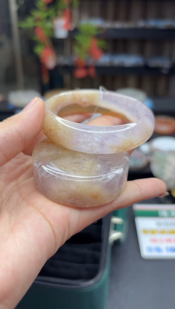 【闪购商品】石英质玉手镯未镶嵌212（53圈赠送镯心）