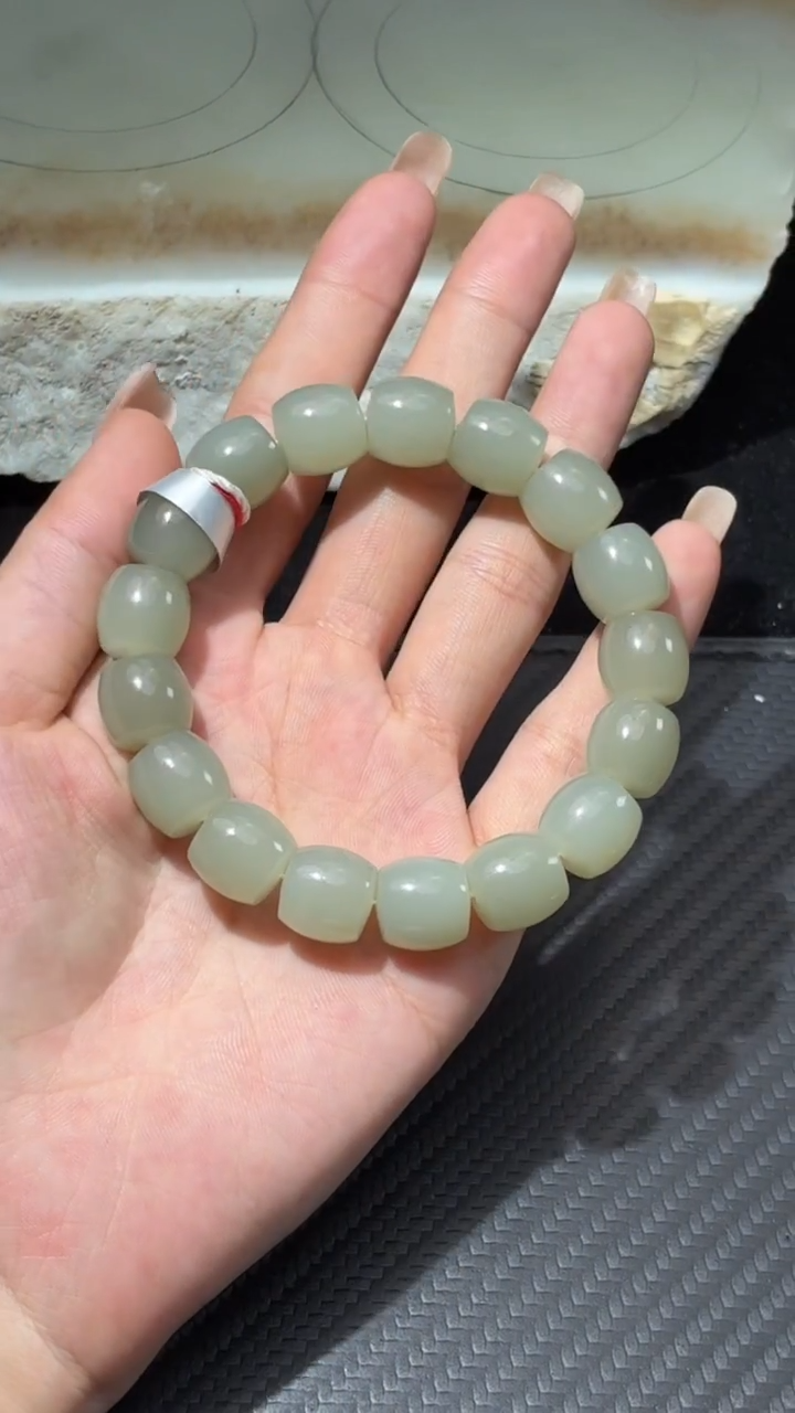 未镶嵌手串和田玉且末近矿微色差卡12手串