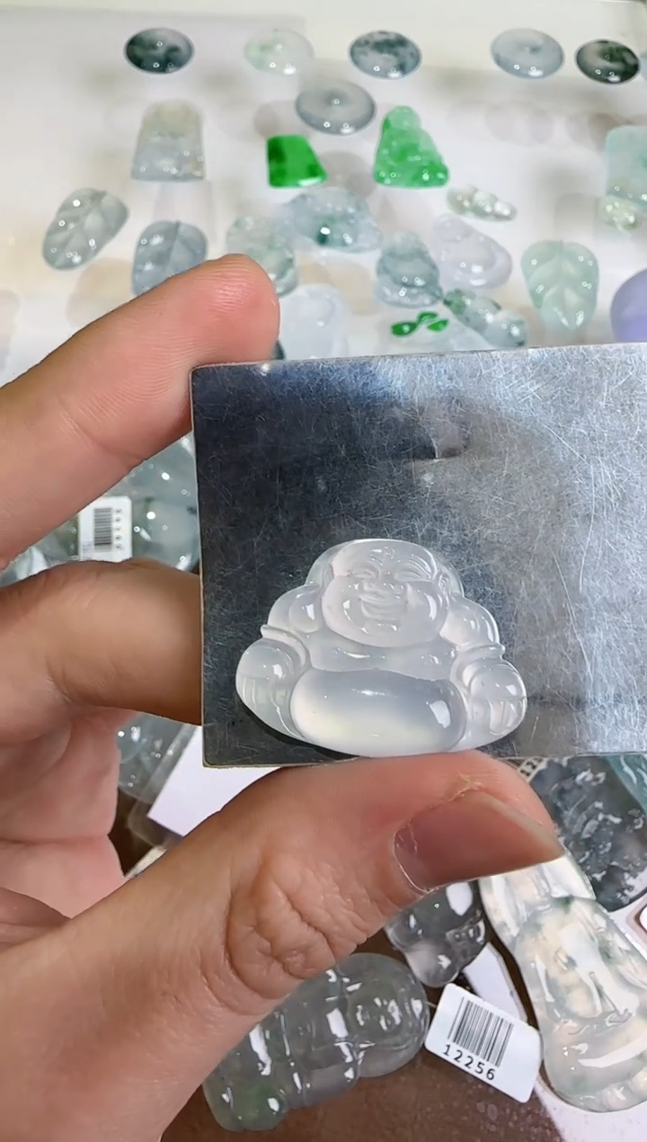 【闪购商品】翡翠吊坠(不含链)未镶嵌··