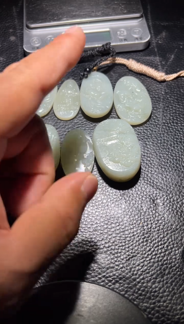 未镶嵌和田玉奇石4