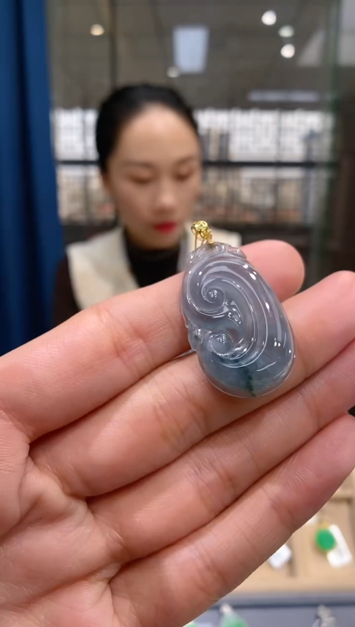 【闪购商品】翡翠吊坠(不含链)18K金镶嵌如意